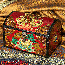 〔一点物〕チベットの伝統小物入れ　美しい色彩と吉祥文様　宝箱型の商品写真