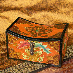 〔一点物〕チベットの伝統小物入れ　美しい色彩と吉祥文様　凹型