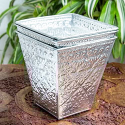 バリの飾りつきマルチバスケット 手打ち細工が美しい スクエア 高さ：14cm 幅：16cm - サブ5