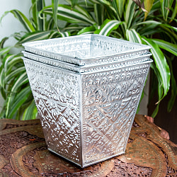 バリの飾りつきマルチバスケット 手打ち細工が美しい スクエア 高さ：19.5cm 幅：17.5cm - サブ5