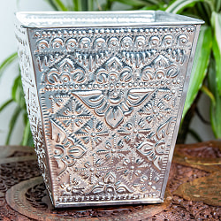 バリの飾りつきマルチバスケット 手打ち細工が美しい スクエア 高さ：21cm 幅：20cm - サブ2