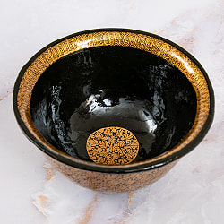 【超高精細・一点もの】カシミールのペーパーマッシュ 黒地に金唐草 椀型小物入れ 約11.5cm x 約11.5cm - サブ3