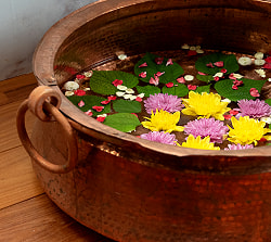 ネパールのアンティーク カッパー 水盆 フットバス 直径47cm程度 - サブ2