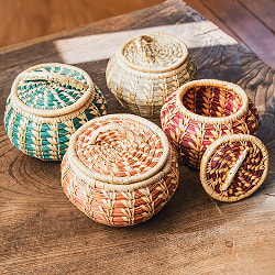 ネパールの手作り 竹編み 小物入れ 直径10cmくらい - サブ2
