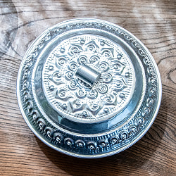 バリのエンボス 蓋付き小物入れ サービングトレイ 直径19cm程度 - サブ2