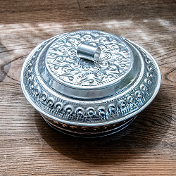 バリのエンボス 蓋付き小物入れ サービングトレイ 直径19cm程度 - サブ3