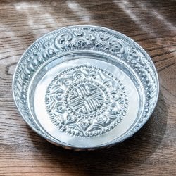 バリのアルミ細工 ラウンドトレイ お盆 20cm(ID-CFLSP-622)