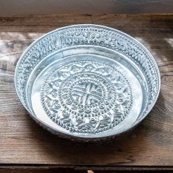 バリのアルミ細工 ラウンドトレイ お盆 30cm(ID-CFLSP-623)