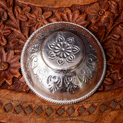 小さくてかわいい！花柄アルミの小物入れ 直径：6cm - サブ4