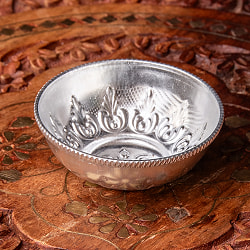 小さくてかわいい！花柄アルミの小物入れ 直径：6.5cm - サブ2