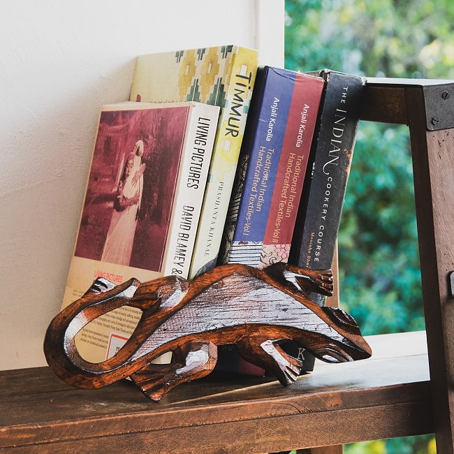 ゲッコーの壁飾り アジアンテイスト インテリア 2 - インテリアに自然に馴染む木製です。