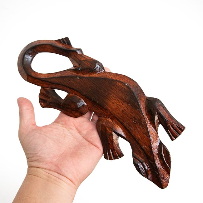 ゲッコーの壁飾り アジアンテイスト インテリア 7 - これくらいのサイズ感です。