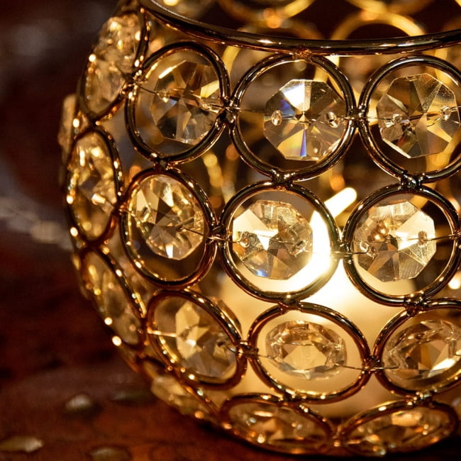【選べる4個セット】【金銀2色展開】クリスタルガラスのアラビアンキャンドルホルダー - ゴールド【高さ8.5cm】 4 - 近くで見てみました。