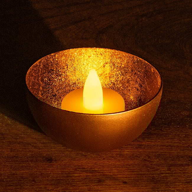 【24個セット】インテリアボウル 複雑な光沢が美しい 礼拝や小物入れなどに 直径：7.5cm程度 4 - キャンドルボウルとしての使用例になります。LEDキャンドルライトを使用してみました。