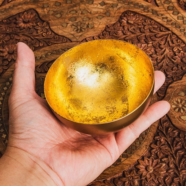 【24個セット】インテリアボウル 複雑な光沢が美しい 礼拝や小物入れなどに 直径：10cm程度 8 - これくらいのサイズ感になります。