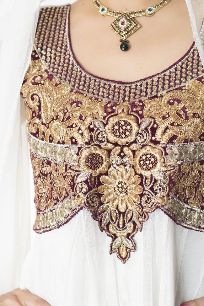 サフェードのパンジャビドレス 3点セット 白×ダークレッド 6 - とってもゴージャスなドレスです。