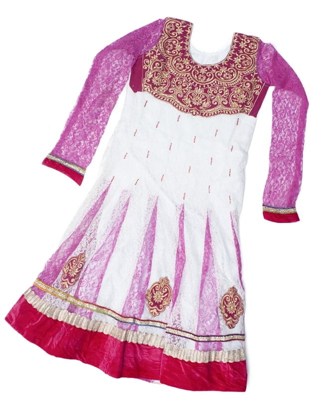 サフェードのパンジャビドレス 3点セット 白×ピンク 2 - トップのドレスの様子です。