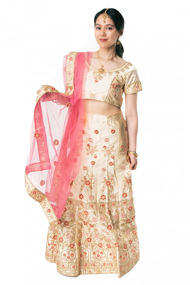 【1点物】インドのレヘンガドレスセット - ホワイト×ピンクの写真1枚目です。インドの美しい花嫁衣装、レヘンガドレスです。パーティードレス,コスプレ,ドレス,ウェディングドレス,レヘンガ,民族衣装