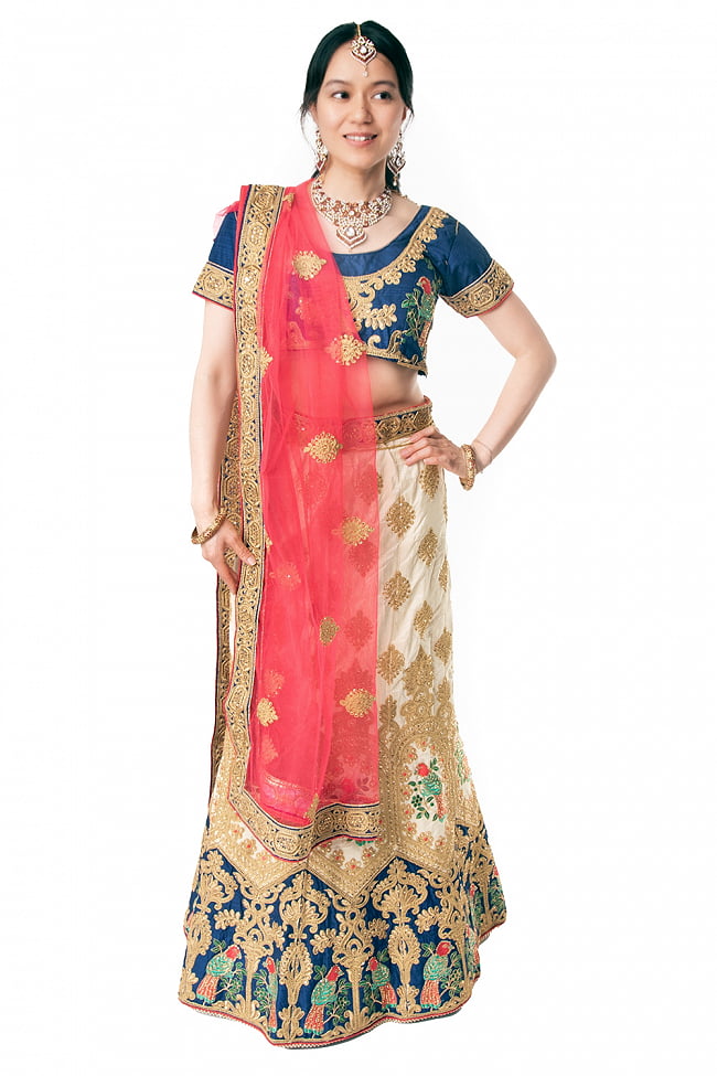 【1点物】インドのレヘンガドレスセット - ブルー×ホワイトの写真1枚目です。インドの美しい花嫁衣装、レヘンガドレスです。パーティードレス,コスプレ,ドレス,ウェディングドレス,レヘンガ,民族衣装