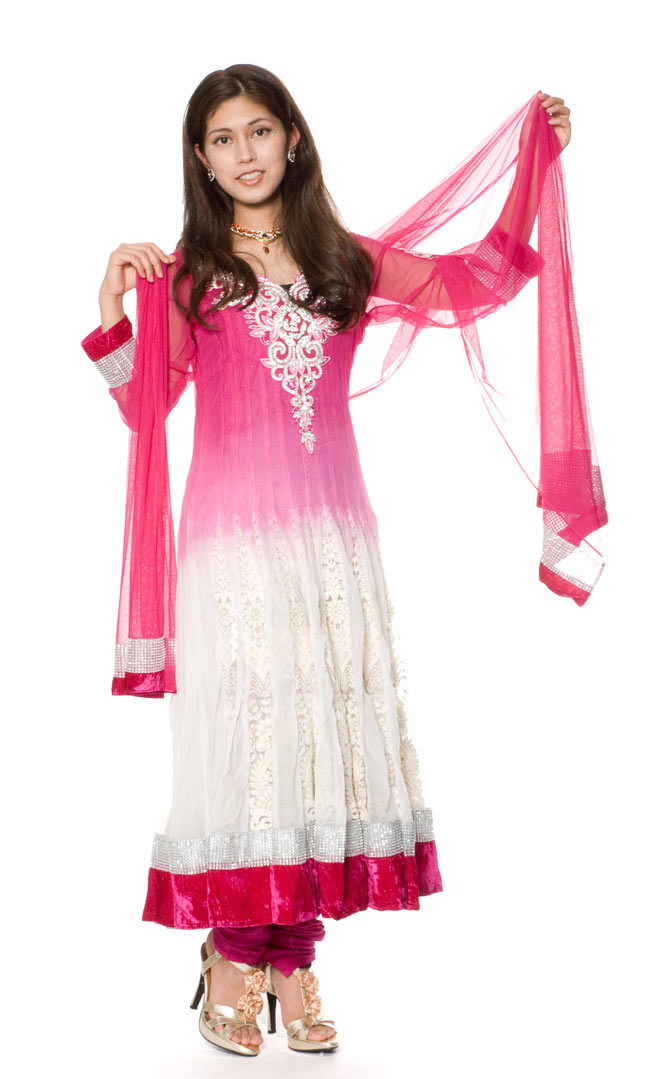 【1点物】インドのゴージャスパンジャービードレス-白×ピンクの写真