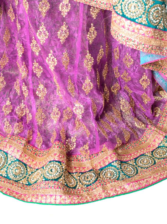 【1点物】インドのレヘンガ 【ピンク×水】 7 - 鮮やかな色合いが美しいです。