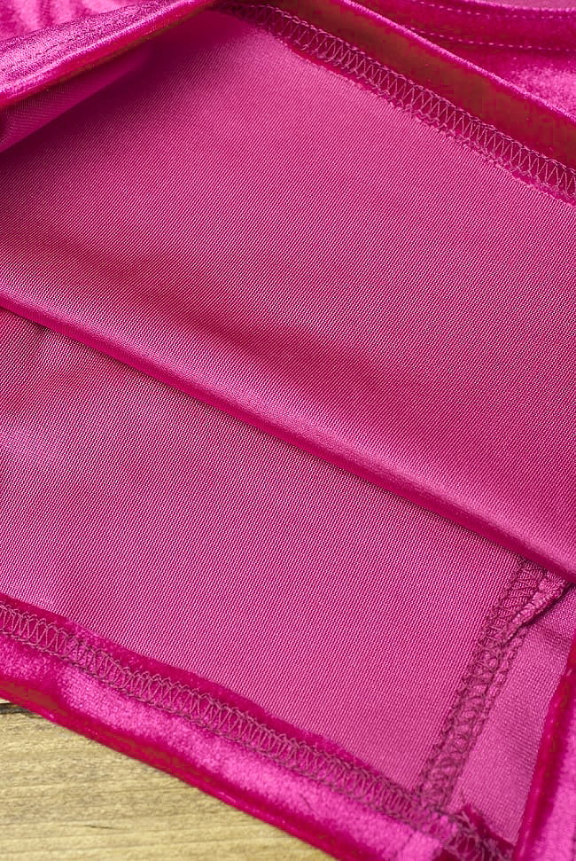 ベルベットのストレッチチョリ - ピンク 3 - 裏生地はこのような感じでツルッとしているので、とても着やすいです。