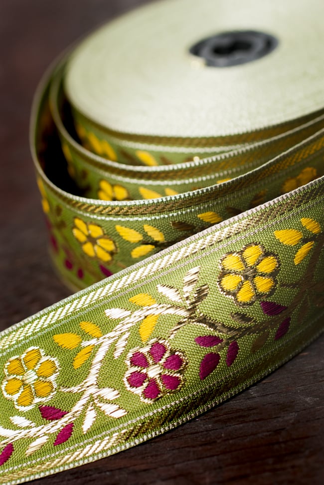 金糸入りチロリアンテープ- メーター売り(太幅 約4cm) - うぐいす色の写真