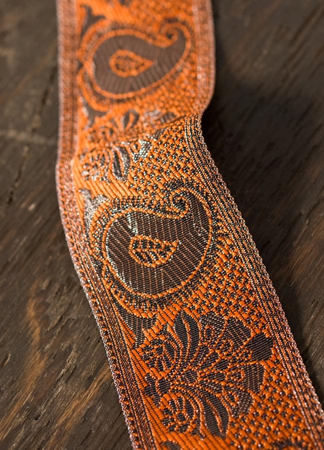 ペイズリー柄のチロリアンテープ (メーター売り・太幅 約5cm) 4 - 裏面もなかなか素敵です。