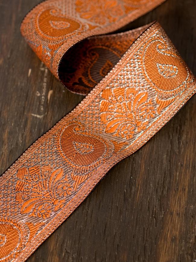 ペイズリー柄のチロリアンテープ (メーター売り・太幅 約5cm)の写真