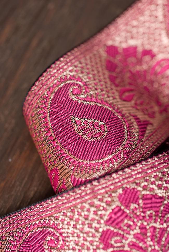 ペイズリー柄のチロリアンテープ (メーター売り・太幅 約5cm)の商品写真 2枚目 ペイズリーの模様をあしらった美しいチロリアンテープです。