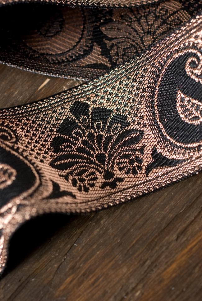 ペイズリー柄のチロリアンテープ(メーター売り・太幅 約5cm) 3 - 別の場所をみてみました。