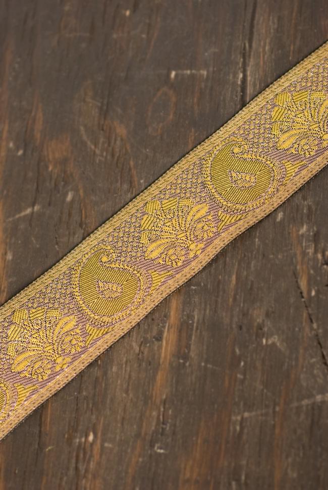 ペイズリー柄のチロリアンテープ(メーター売り・太幅 約5cm) 5 - 少し離れて見てみました。