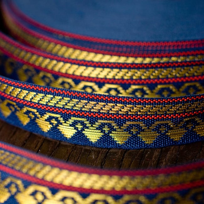 (幅:約1cm)細幅のチロリアンテープ (1ｍ売り) - ネイビーの写真チロリアンテープ,ボーダー,サリーボーダー,手芸,チロルテープ