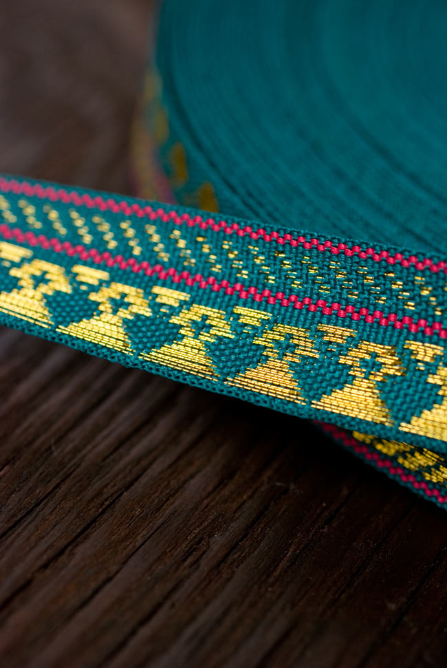 (幅:約1cm)細幅のチロリアンテープ(1m売り) - 青緑 5 - 裏面はこんな感じ。