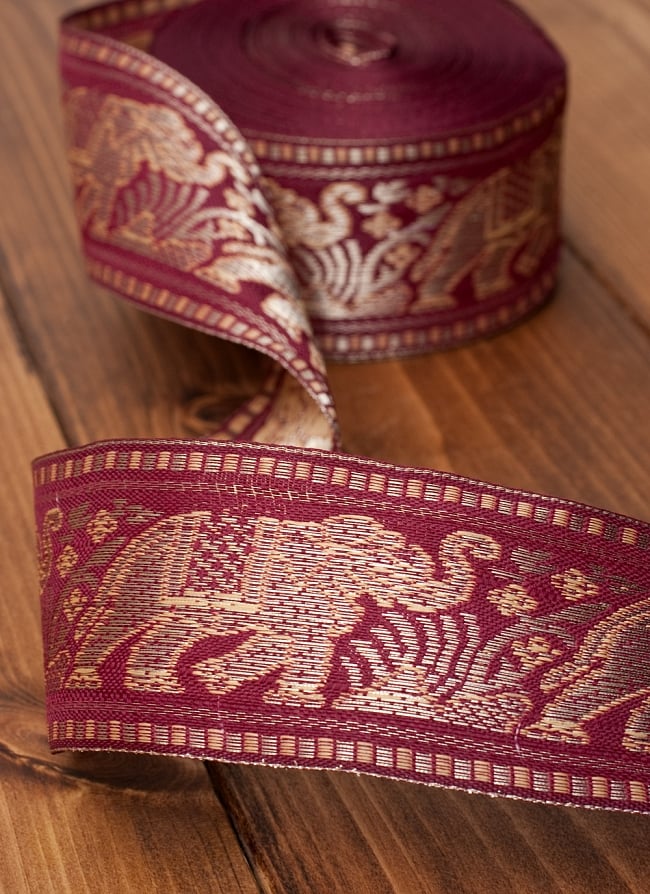 象のチロリアンテープ-メーター売り-太幅 約5cm【赤紫】 2 - テープは柔らかく、布にフットします