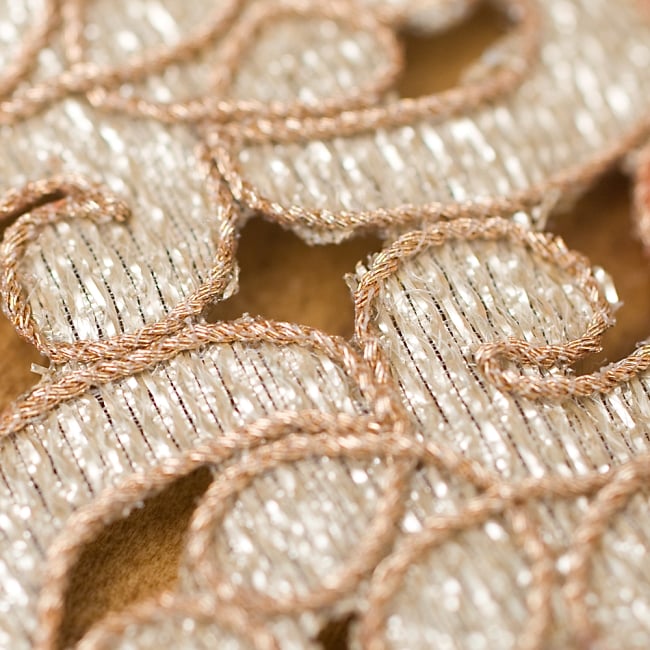 金糸刺繍チロリアンテープ (メーター売り・幅 約5cm) - オレンジ 3 - 柄に沿って布が切り取られていてとても可愛いです！！