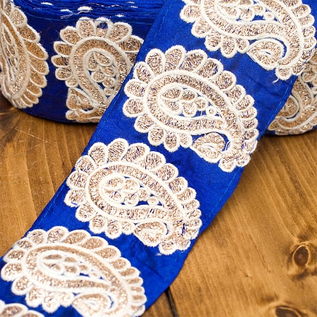 金糸ペイズリー柄チロリアンテープ（メーター売り・幅約8cm） - ブルーの写真チロリアンテープ、手芸、ボーダー、メーター売,チロルテープ