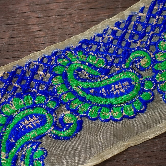 透け素材ペイズリー柄チロリアンテープ(メーター売り・幅約8cm) - ピンク 5 - 裏面はこの様になっています。リバーシブルではありません。※こちらは色違い商品です