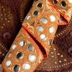 〔各色あり〕〔メーター売り〕チロリアンテープ　メーター売 - 金糸が美しい　ミラーワークのミラーワーク刺繍〔幅:約12.5cm〕 - サブ2