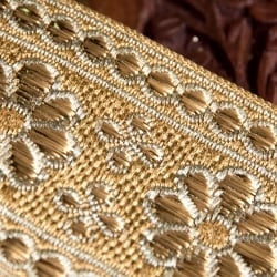 〔各色あり〕〔メーター売り〕チロリアンテープ　メーター売 - 美しい光沢感　小花模様のブロケード〔幅:約6.2cm〕 - サブ4