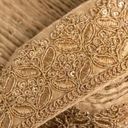 〔各色あり〕〔メーター売り〕チロリアンテープ　メーター売 - 金糸が美しい　更紗模様のゴータ刺繍〔幅:約4.3cm〕 - サブ3