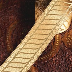 チロリアンテープ　メーター売 - 美しい光沢感　金色の伝統模様ブロケード〔幅:約7cm〕