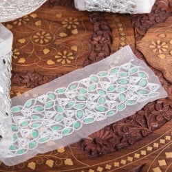 チロリアンテープ　メーター売 - ミラーワークと銀糸が美しい〔幅:約8cm〕 - サブ5