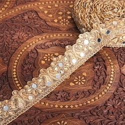 チロリアンテープ　メーター売 - 金糸が美しい　ミラーワークとゴータ刺繍〔幅:約4.5cm〕の商品写真