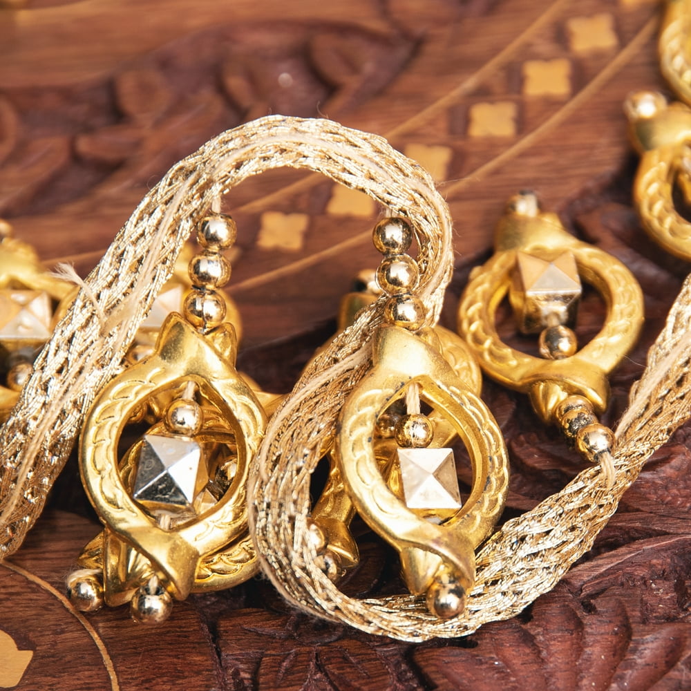 チロリアンテープ メーター売 - 華やかな金色のビーズ装飾 ベリー