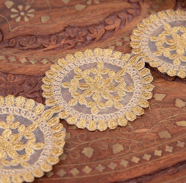 チロリアンテープ　メーター売 - 金糸が美しい　更紗模様のゴータ刺繍〔幅:約7.5cm〕 - 曼荼羅 5 - 裏面はこのようになっております
