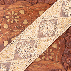 〔メーター売り〕チロリアンテープ　メーター売 - 金糸が美しい　更紗模様のゴータ刺繍〔幅:約4.5cm〕 - シャンパン - サブ5