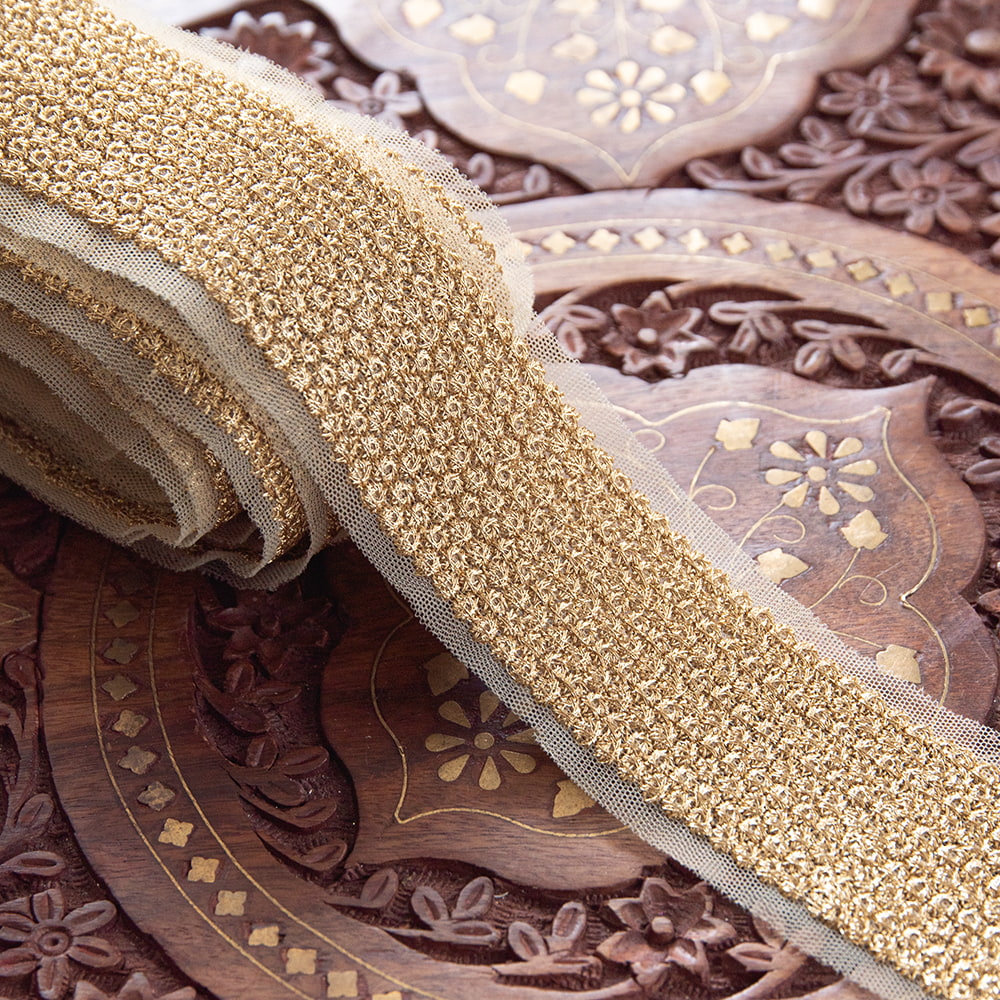 チロリアンテープ　メーター売 - 金糸が美しい　更紗模様のゴータ刺繍〔幅:約4.5cm〕 - 天の川1枚目の説明写真です