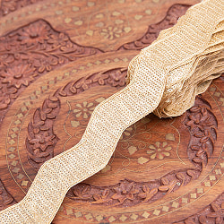 チロリアンテープ　メーター売 - 金糸が美しい　更紗模様のゴータ刺繍〔幅:約3cm〕 - 波の商品写真