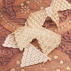 〔メーター売り〕チロリアンテープ　メーター売 - 金糸が美しい　更紗模様のゴータ刺繍〔幅:約5cm〕 - トライアングル - サブ3